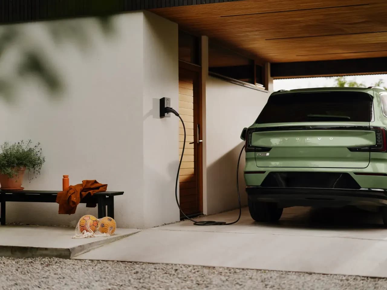 Zaptec sähköauton latausasema